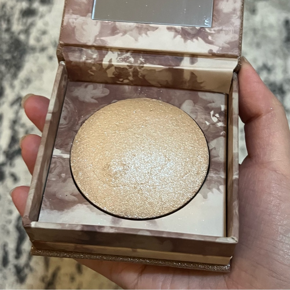 Urban Decay Naked Illuminated Shimmering Powder Face&Body luminous July sale - Picture 12 of 12